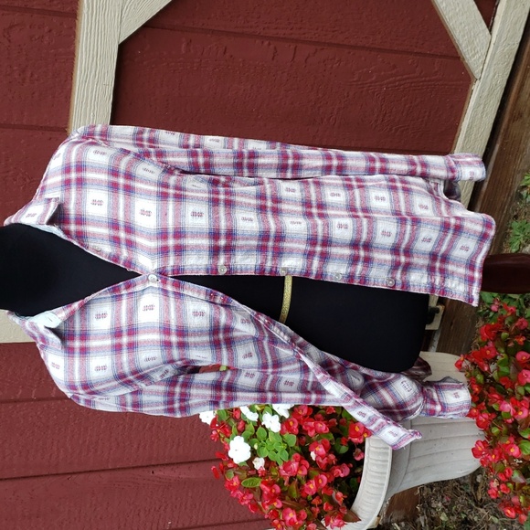 Lace Back Flannel Shirt - Picture 3 of 7